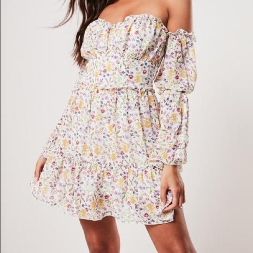 Missguided milkmaid Bust cup Floral